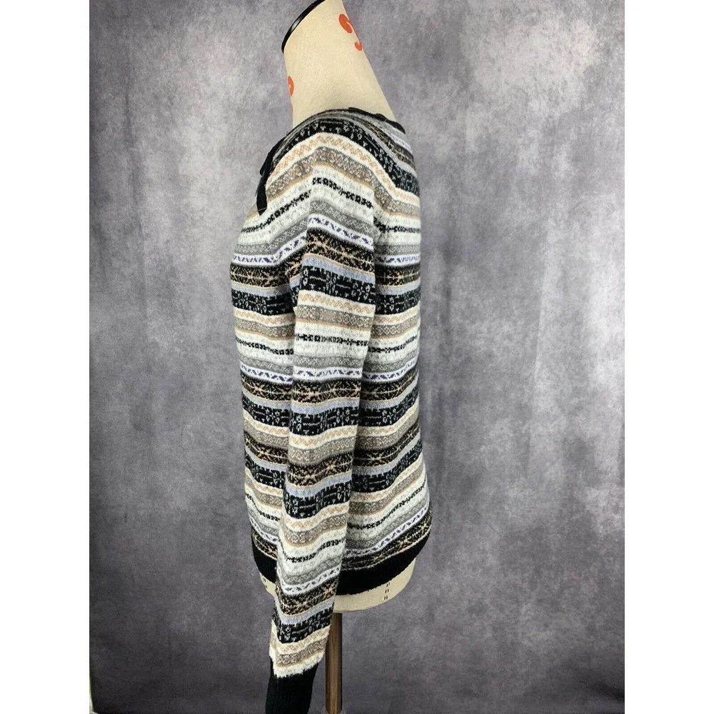 Tommy Hilfiger Men's Medium Gray Sweater Stripe Pullover Crew Knit Casual